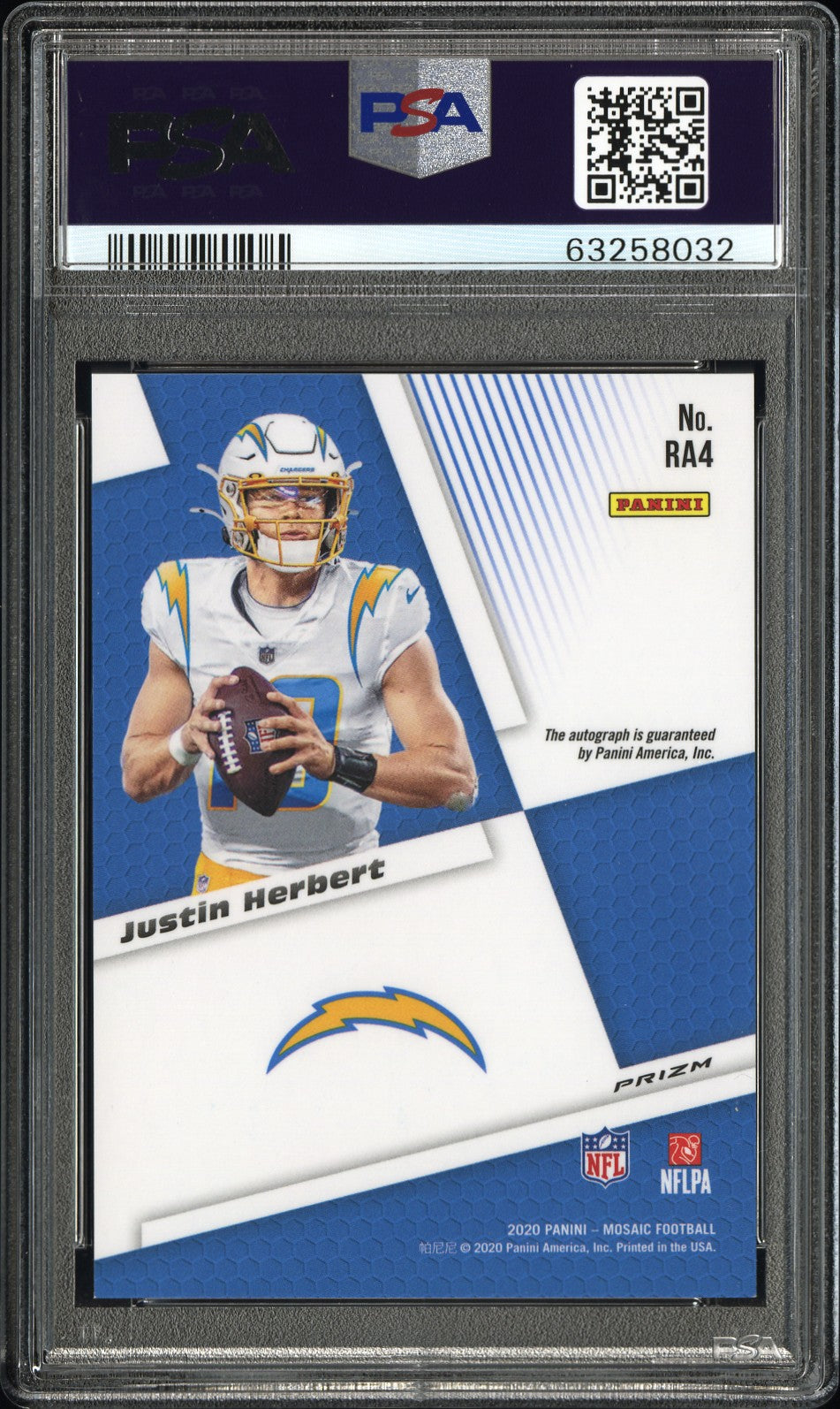 2020 Panini Mosaic Rookie Autographs Mosaic Justin Herbert #RA4 PSA 9