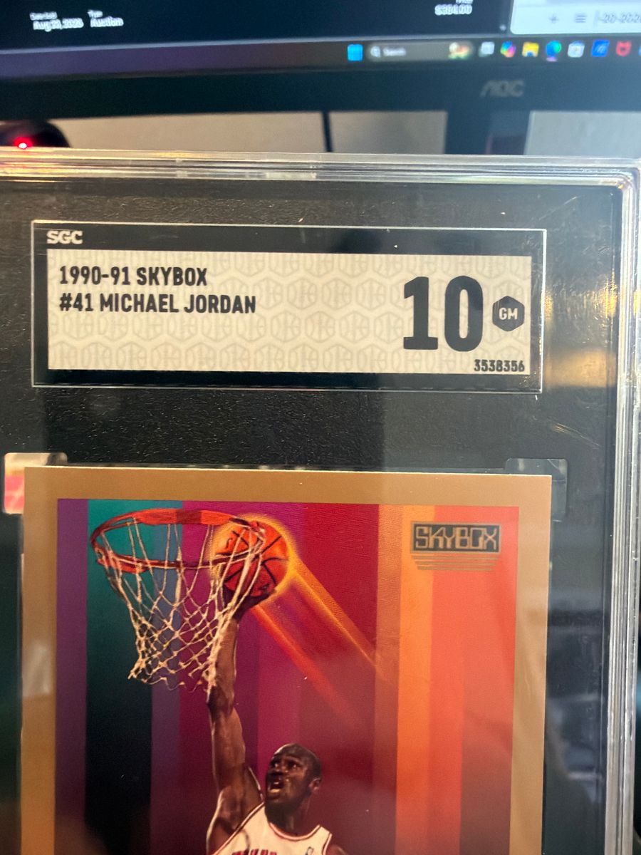 1990 Skybox Michael Jordan #41 SGC 10