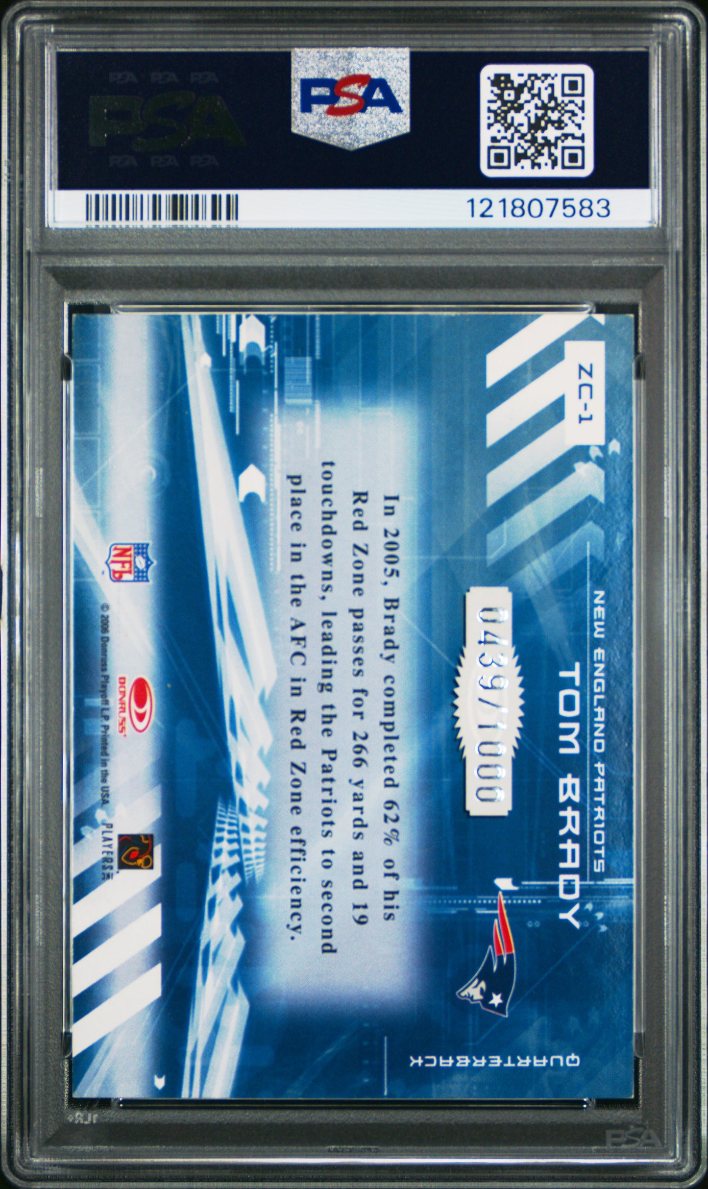 2006 Donruss Elite Zoning Commission Tom Brady #ZC-1 Gold PSA 8