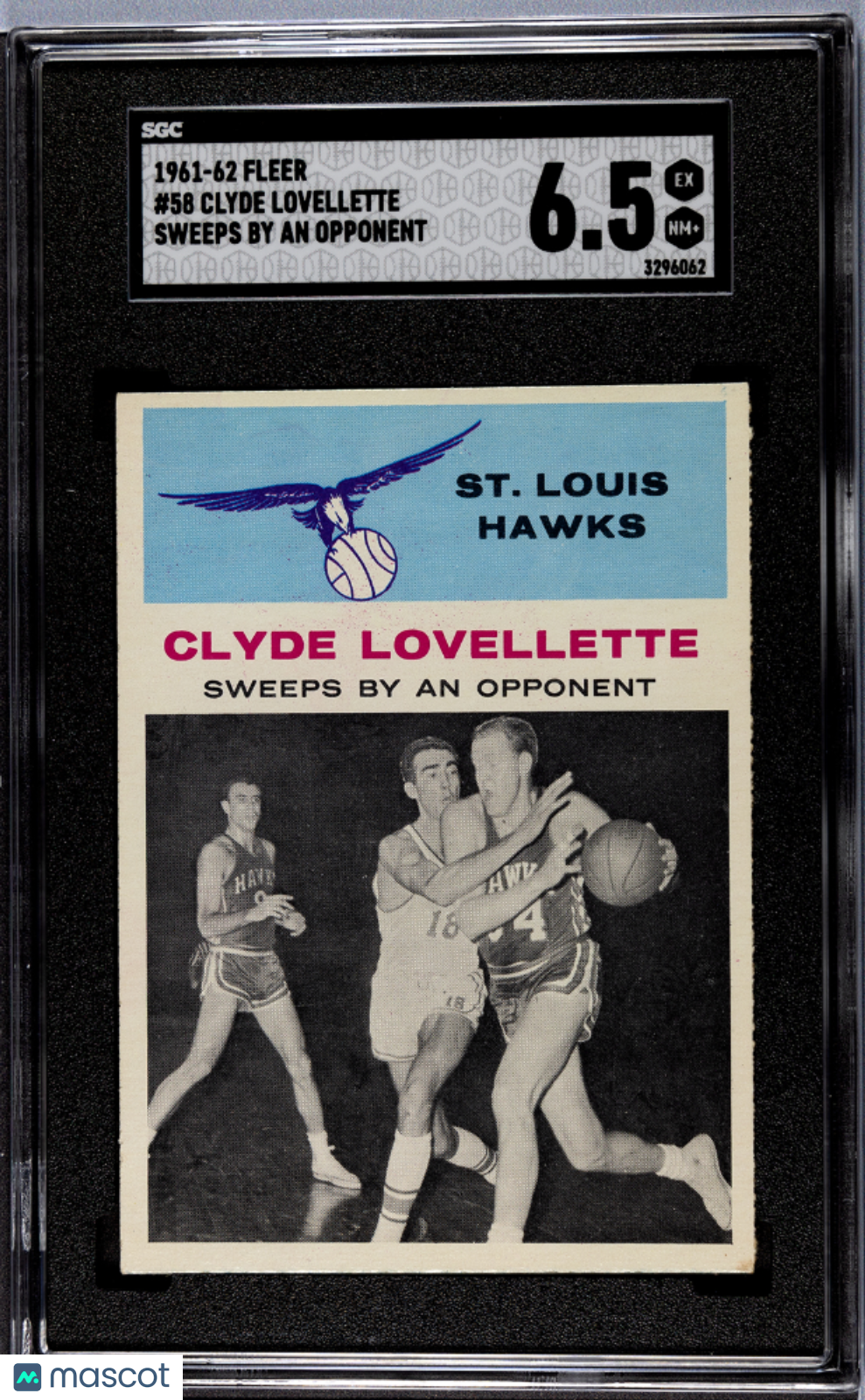 1961 Fleer Clyde Lovellette #58 Sweeps By An Opponent SGC 6.5