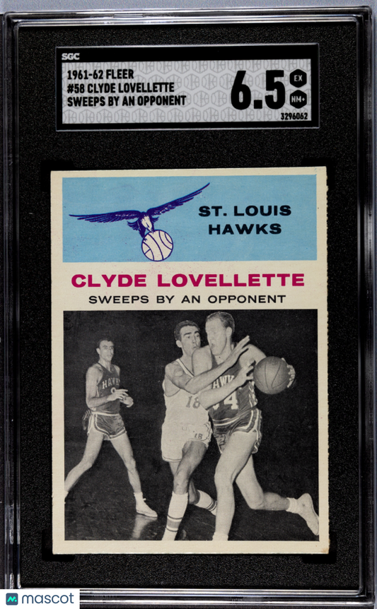 1961 Fleer Clyde Lovellette #58 Sweeps By An Opponent SGC 6.5