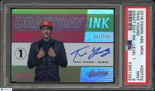 2018 Panini Absolute Memorabilia Draft Day Ink Trae Young #DDTYG Level 1 041/125 PSA 9